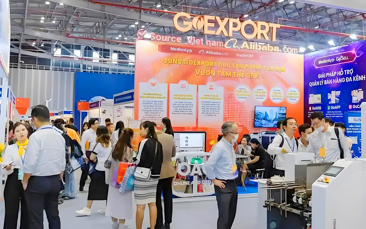 深圳展位裝修技巧:色彩搭配、動(dòng)線設(shè)計(jì)與展品陳列 深圳展位裝修技巧:色彩搭配、動(dòng)線設(shè)計(jì)與展品陳列