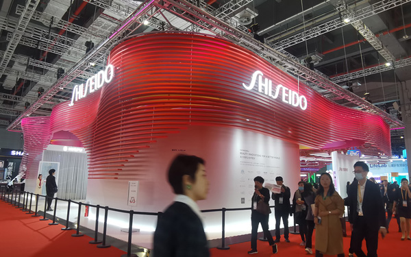 沉浸式體驗在深圳展位設計中的具體應用是什么?