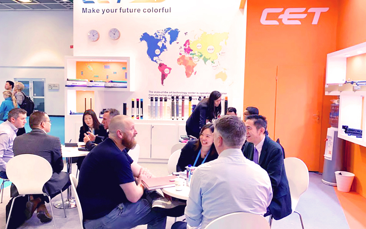 根據香港展會搭建行業的特點選擇合適的色溫 根據香港展會搭建行業的特點選擇合適的色溫